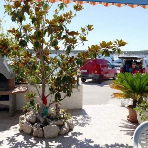 Apartament cu aer condiționat cu vedere spre mare cu 1 camera pentru 2 pers. A-22363-a