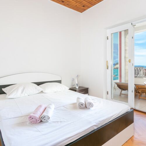 Pogled na more Klimatiziran apartman za 4 osoba(e) sa 2 spavaće(om) sobe(om) A-22384-c