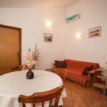 Apartmanok Parkolóhellyel Baska, Krk - 22414 Baška