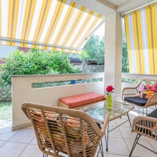 Klimatiziran Sa terasom apartman za 5 osoba(e) sa 2 spavaće(om) sobe(om) A-22418-a
