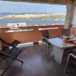 Apartament 3-osobowy z tarasem z widokiem na morze z 1 pomieszczeniem sypialnianym A-22607-c