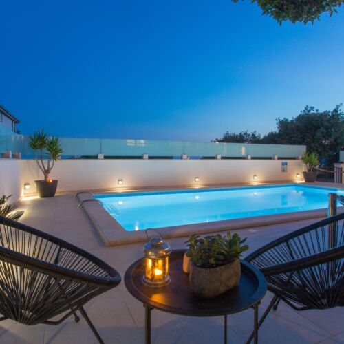 Apartament cu aer condiționat cu vedere spre mare cu 3 camere pentru 8 pers. K-22724