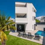 Légkondicionált teraszos 4 fős apartman 2 hálótérrel A-22806-a