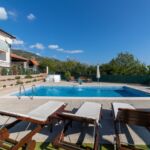 Nyaralóház Medencével Kastel Stari, Kastela - 22832 Kaštel Stari