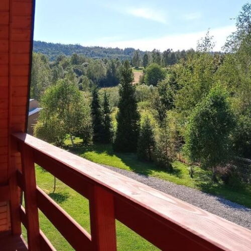 Domek drewniany 6-osobowy Przyjazny podróżom rodzinnym z widokiem na ogród