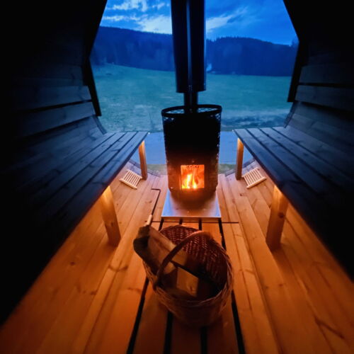 Apartman se sprchou s privátní koupelnou mimo apartmán pro 4 os.