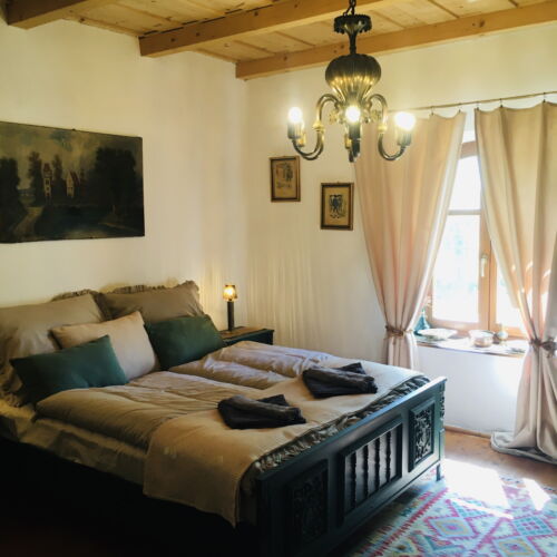 Casa rustică romantică pentru 2 pers. (se inchirieaza doar integral)