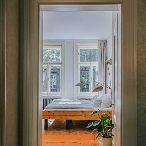 Apartament cu chicinetă proprie pentru 2 pers. (se poate solicita pat suplimentar)