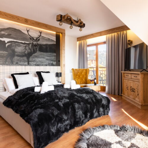 Pokoj s manželskou postelí