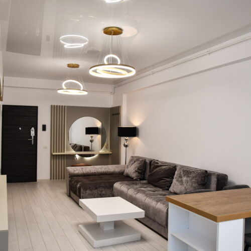 Apartament family cu vedere parțială spre mare cu 2 camere pentru 4 pers.