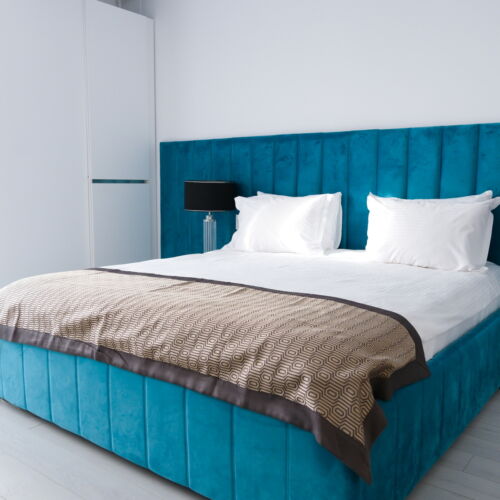 Camera dubla king cu vedere spre oraș