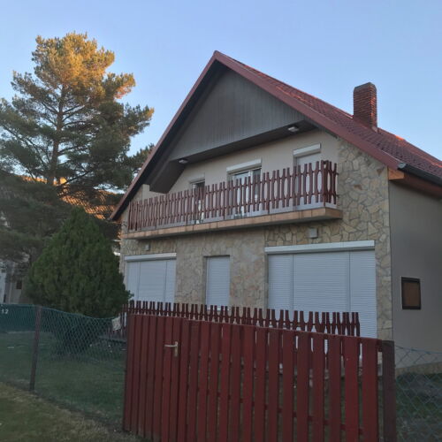 Standard Art 3-Room Apartment for 6 Persons