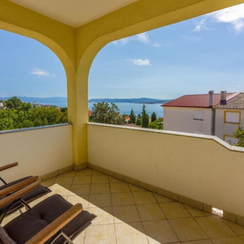 Sea View 2-Room Air Conditioned Apartment for 4 Persons