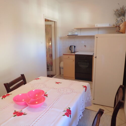 Apartament la etaj cu aer condiționat cu 1 camera pentru 4 pers.