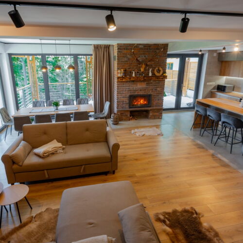 Cabană pentru 12 pers. (se inchirieaza doar integral)