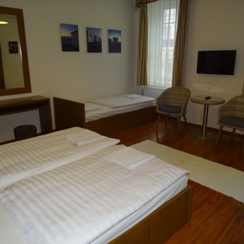 Ground Floor Ground Floor 2-Room Apartment for 5 Persons