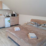 Apartman s klimatizací pro 4 os. se 2 ložnicemi v podkroví (s možností přistýlky)