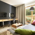 Apartament 4-osobowy Lux z antresolą z 2 pomieszczeniami sypialnianymi