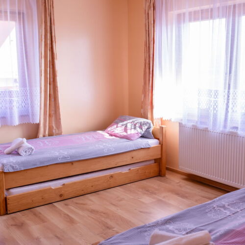 Mountain View Quadruple Room