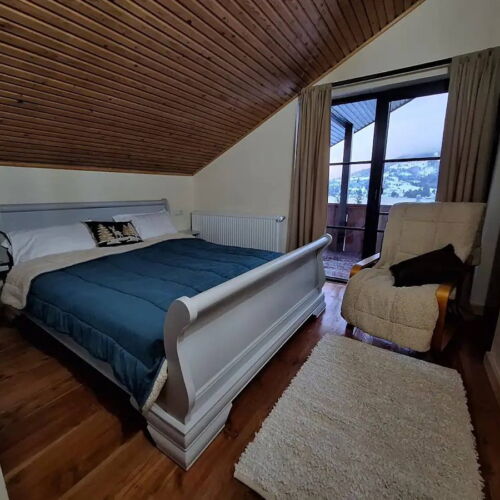 View to the Lake Whole House Holiday Home for 10 Persons (extra beds available)