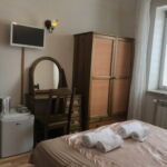 Double Room with Garden and Shared Kitchenette