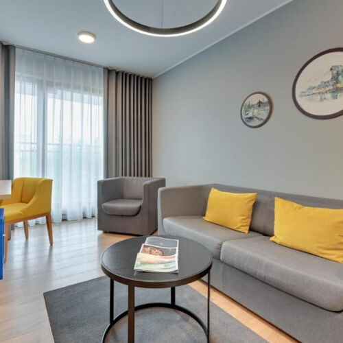 Apartament studio lux cu 2 camere pentru 4 pers.