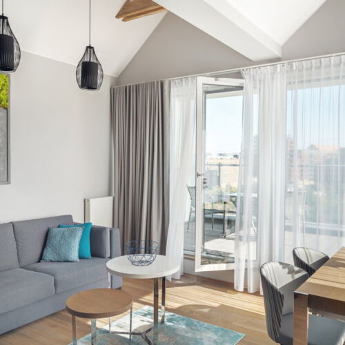 Apartament 4-osobowy z wanną z 2 pomieszczeniami sypialnianymi