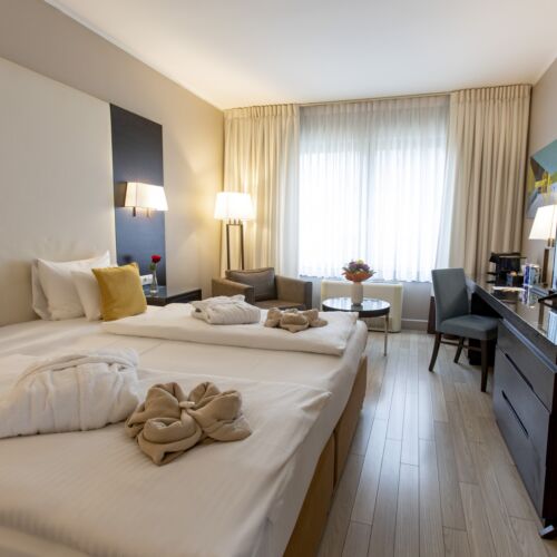 Camera single business la etaj