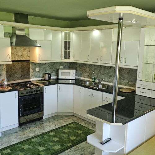 Apartament 4-osobowy z własną kuchnią z widokiem na góry z 1 pomieszczeniem sypialnianym