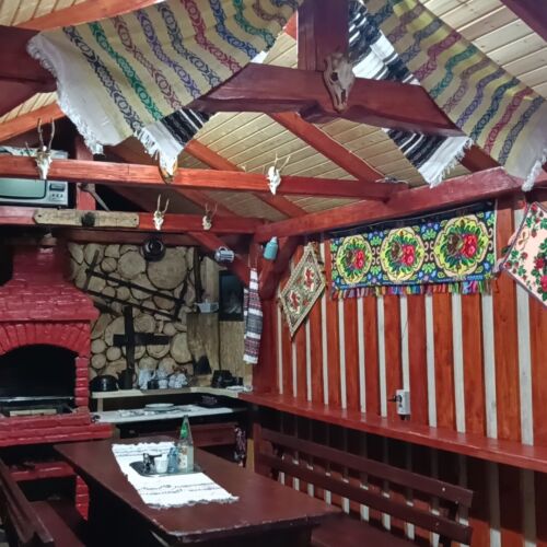 Domek całoroczny 8-osobowy Tourist z widokiem na las (możliwa dostawka)