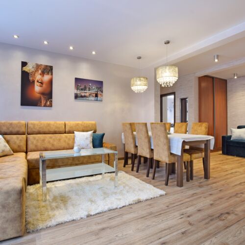 Apartament 8-osobowy z 3 pomieszczeniami sypialnianymi