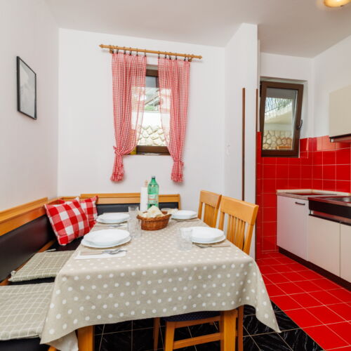 Tengerre néző Tourist 3 fős apartman 1 hálótérrel