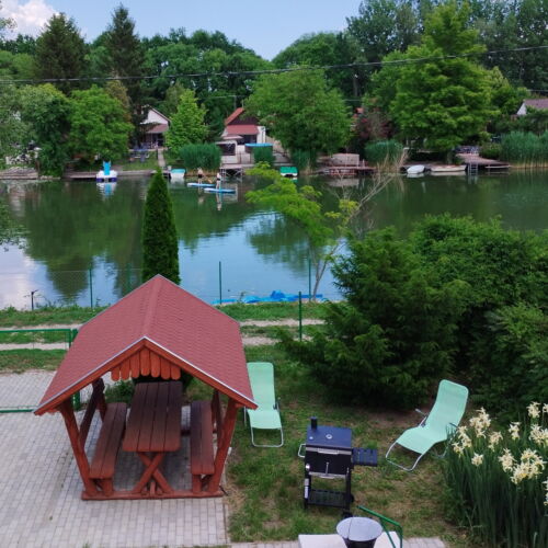 Casă de vară întreaga unitate pentru 10 pers. (se inchirieaza doar integral)