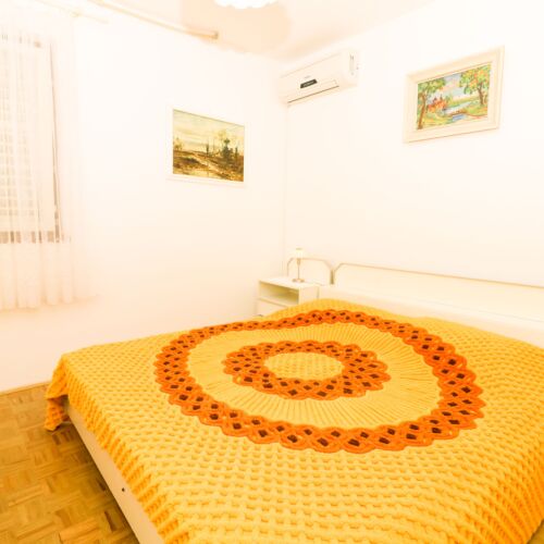 Apartman za 5 osoba(e) sa 2 spavaće(om) sobe(om)