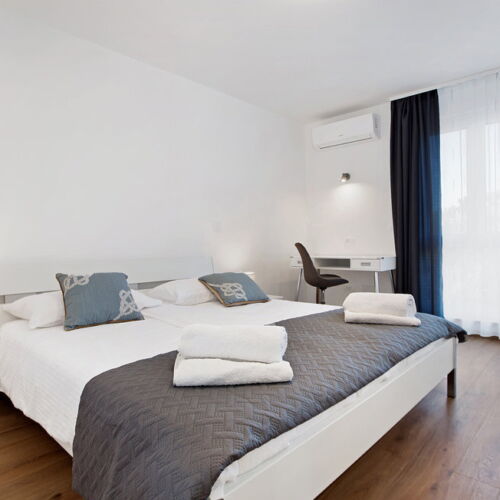 Whole House Family Villa for 14 Persons