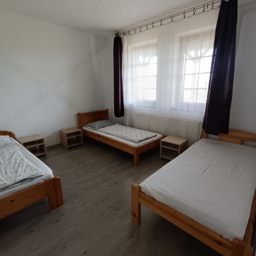 Domek letniskowy 14-osobowy Komfort Przyjazny podróżom rodzinnym (możliwa dostawka)