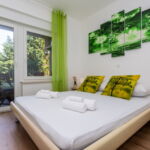 Klimatiziran Prizemni apartman za 6 osoba(e) sa 3 spavaće(om) sobe(om)