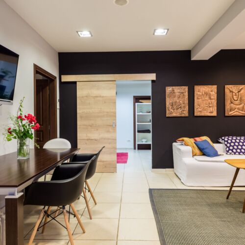 Domek całoroczny 8-osobowy z klimatyzacją z widokiem na ogród