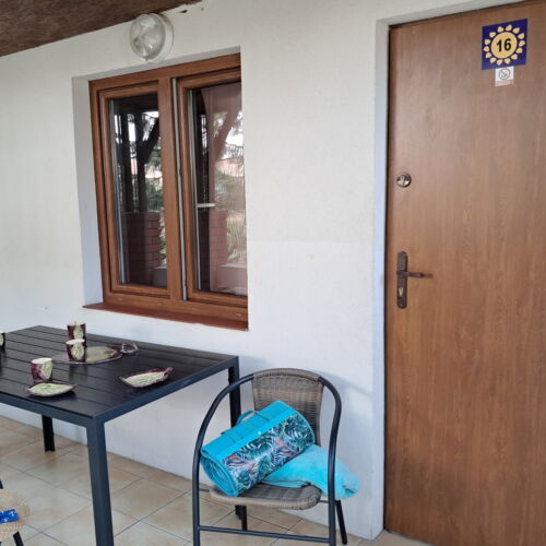 Casă de vară deluxe cu vedere spre grădină pentru 3 pers. (se inchirieaza doar integral) (se poate solicita pat suplimentar)