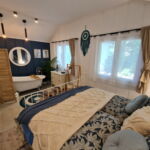 Premium House (v celku) s manželskou posteľou s výhľadom na les
