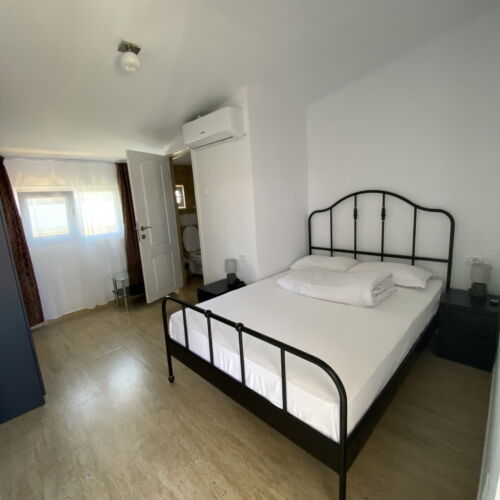 Camera dubla family la etaj