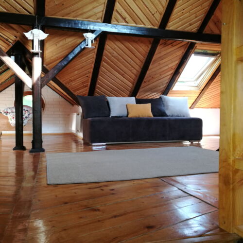 6 Person Room
