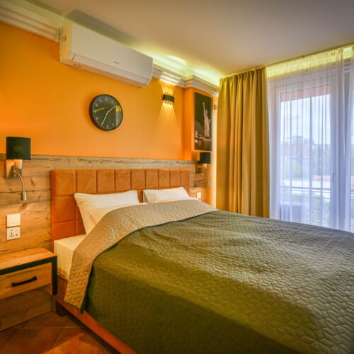 Apartament 4-osobowy Premia Penthouse z 2 pomieszczeniami sypialnianymi (możliwa dostawka)