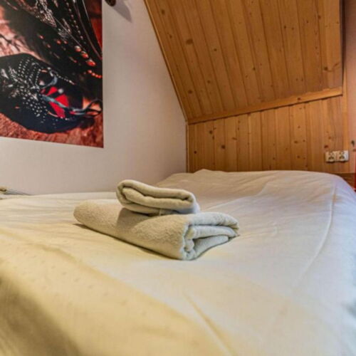 Pokoj s manželskou postelí