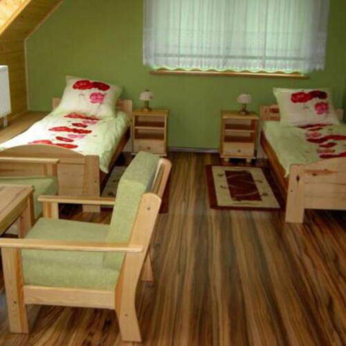 Upstairs Twin Room with Shared Kitchenette