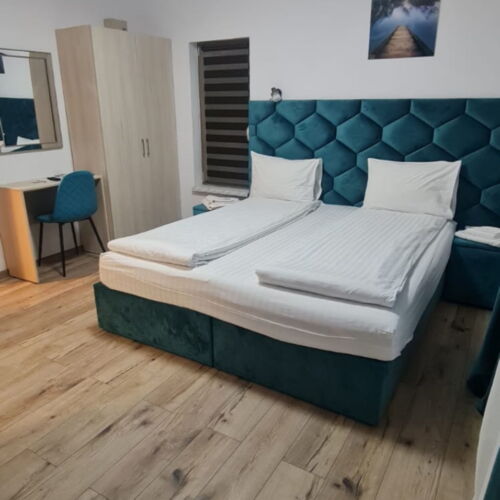 Pokoj pro 4 os. s výhledem na les v přízemí