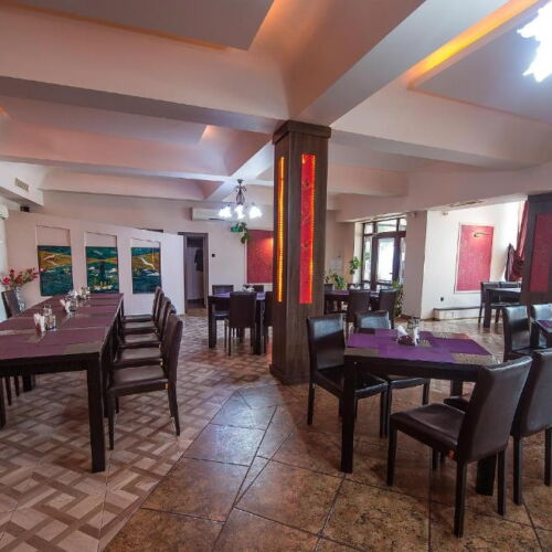 Pokoj s balkónem  s manželskou postelí