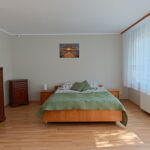 Apartament 4-osobowy Premium z widokiem na ogród z 2 pomieszczeniami sypialnianymi (możliwa dostawka)