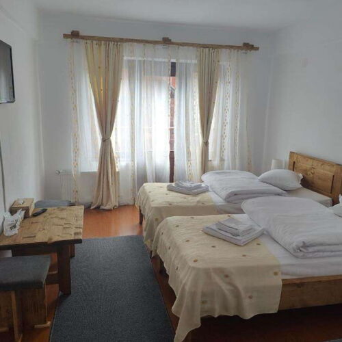 Camera dubla cu balcon