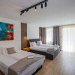Apartament 4-osobowy na parterze z tarasem z 1 pomieszczeniem sypialnianym